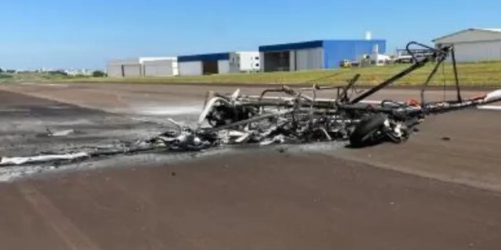 Avião de pequeno porte cai em aeroporto no interior de SP