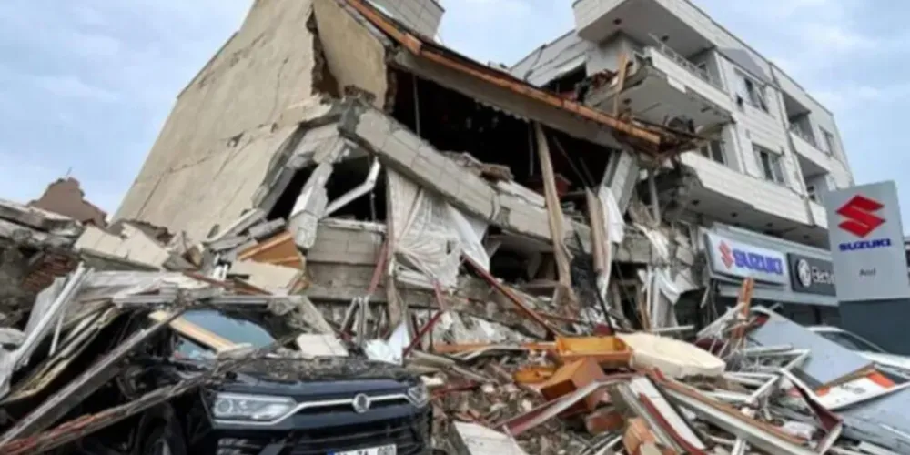 Mortos em terremoto na Turquia e na Síria passa de 5 mil