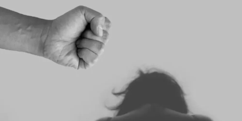 Homem invade abrigo para mulheres e estupra ex-esposa no PR