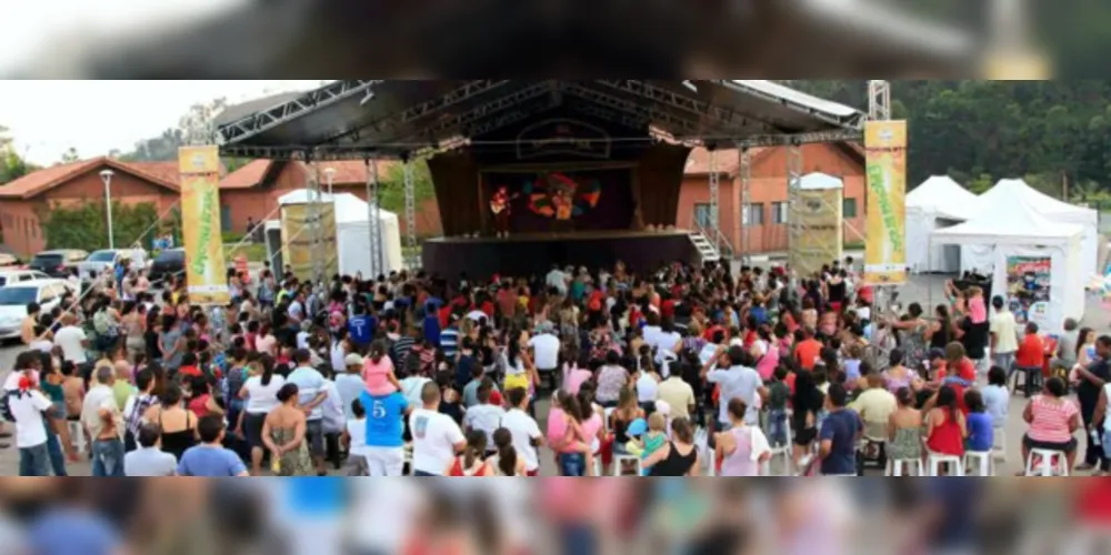 Realizado pelo Emcena Brasil Produções, em parceria com a Tigre, o Palco Móvel Emcena Brasil-Conexão Cultural Tigre chega à Castro (PR), nos dias  07 e 08 de fevereiro, das 16h às 21h, com entrada gratuita, no Parque Lacustre (Estacionamento).