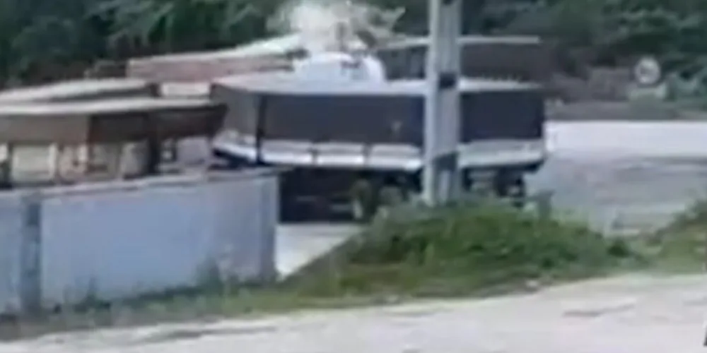 Acidente aconteceu nesta segunda-feira na Rodovia do Xisto