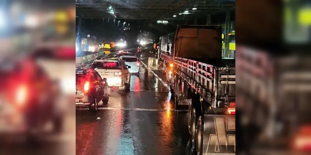 Às 22h, a Arteris Litoral Sul já havia três quilômetros de filas no local