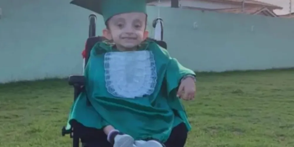 Garota de 6 anos conseguiu sua alfabetização em 14 de dezembro deste ano