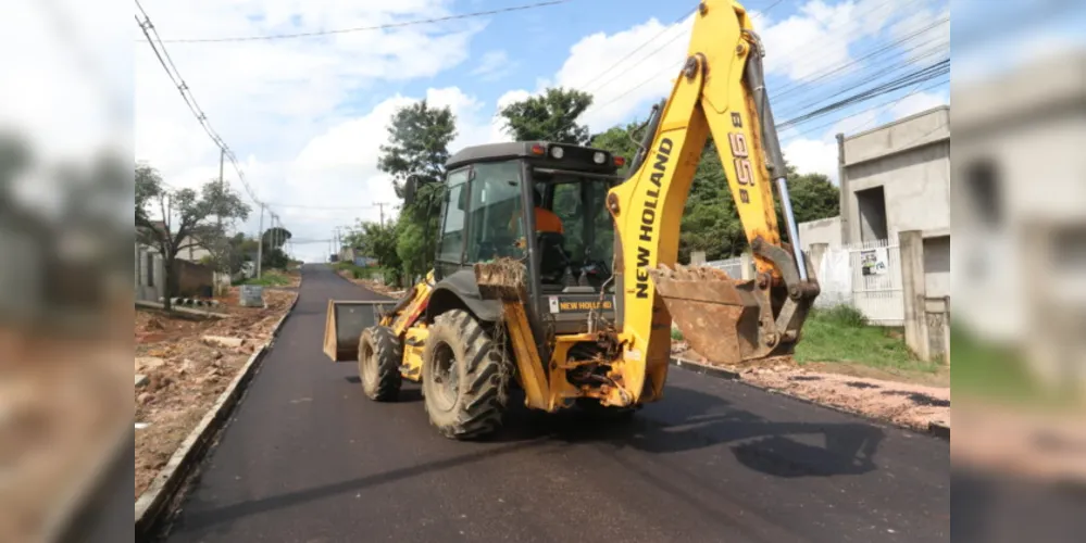 As obras fazem parte do Programa Asfalto Novo.