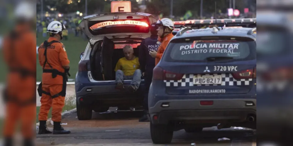 459 pessoas suspeitas foram liberadas mas seguem com tornozeleira eletrônica