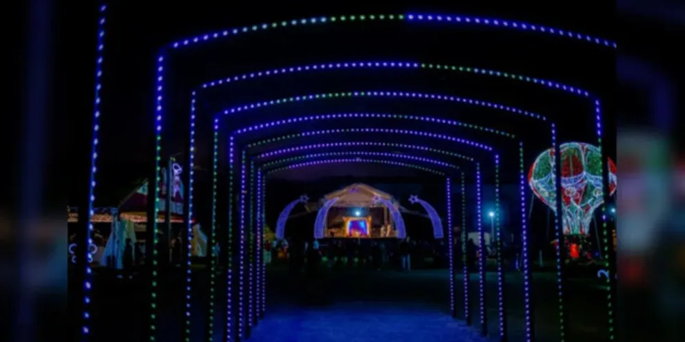 O evento segue até o dia 30 dezembro com atrações especiais todos os dias. Na segunda (26) e terça (27) as crianças dos CMEIs de Ponta Grossa, podem acessar o parque e os brinquedos gratuitamente durante o dia, mediante agendamento pelo telefone (42) 99821-3927