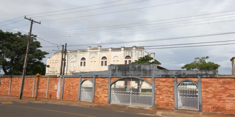 Fachada é um dos símbolos da 'era de ouro' do turfe em Ponta Grossa