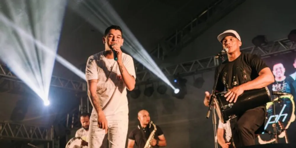 O grupo 'Pela Hora' se apresenta neste sábado e neste domingo, no Quintal da Quinze