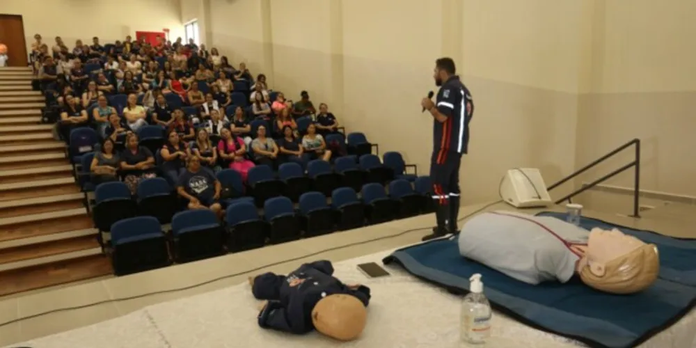 O projeto Samu na Escola existe desde 2015 no município de Ponta Grossa, com o objetivo de capacitar todos os profissionais da educação para o atendimento de primeiros socorros
