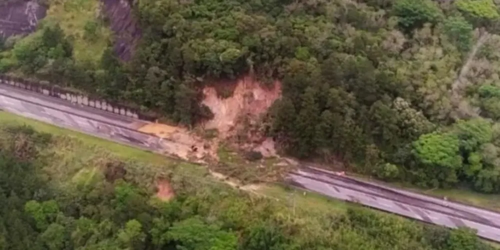 Fortes chuvas têm atingido às rodovias catarinenses nos últimos dias