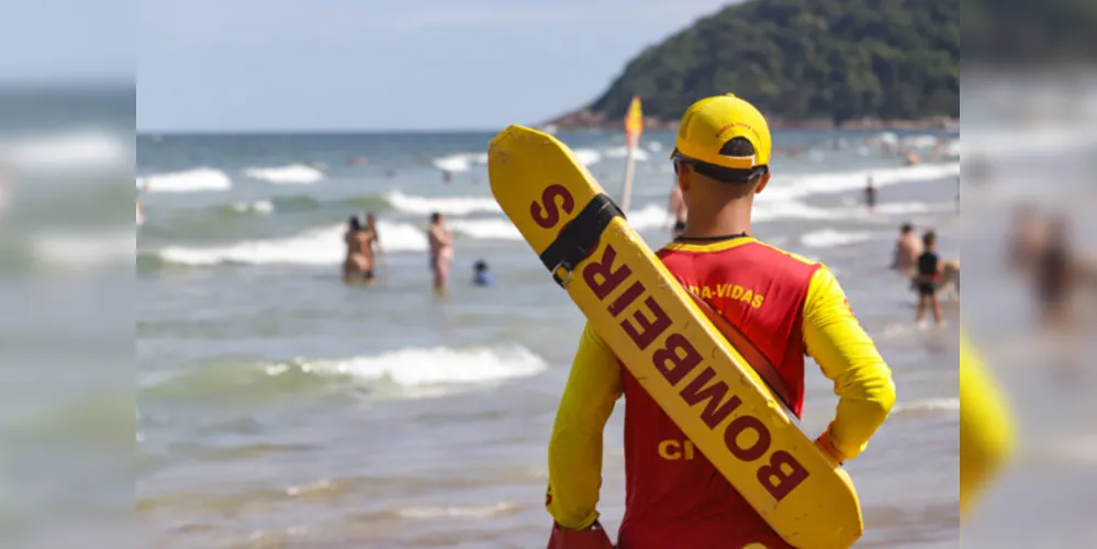 Corpo de Bombeiros faz mais de 150 mil ações preventivas durante o Verão Maior Paraná