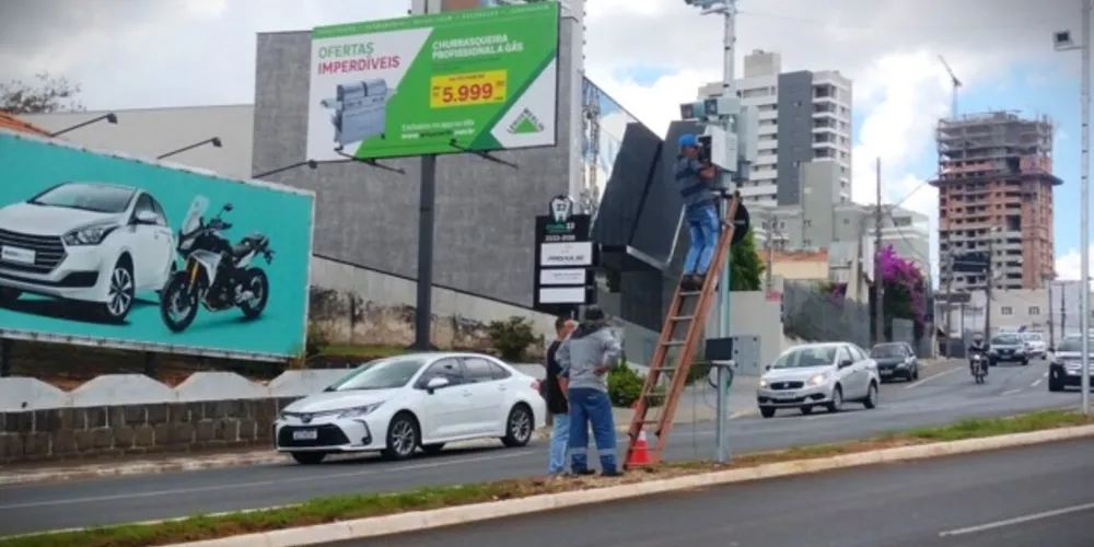 Equipamentos eletrônicos já foram vistos sendo instalados na Rua Balduíno Taques
