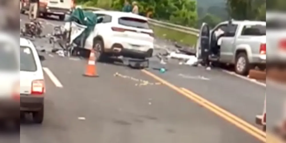 Camionete Amarok e um Caoa Chery Tiggo se envolveram na batida