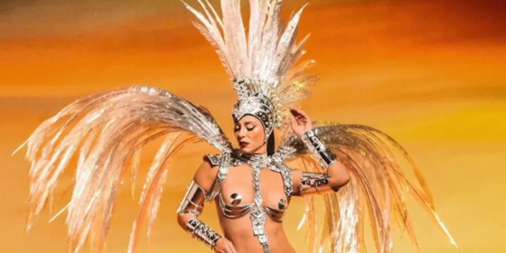 A atriz Paolla Oliveira é uma das 'musas' da Grande Rio