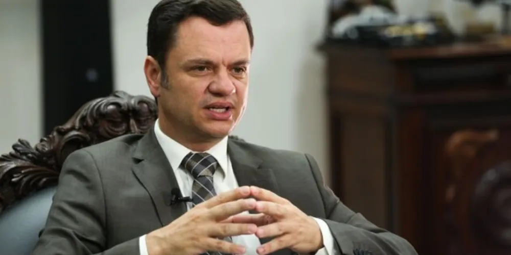 Ele será investigado devido aos ataques às sedes do Congresso, do STF e ao Palácio do Planalto