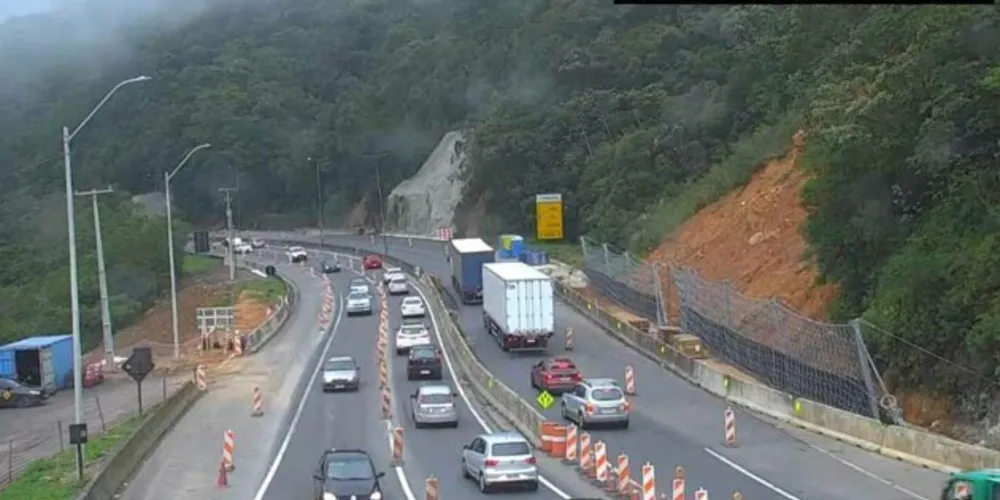 Tela foi instalada no no km 668,7, em Guaratuba