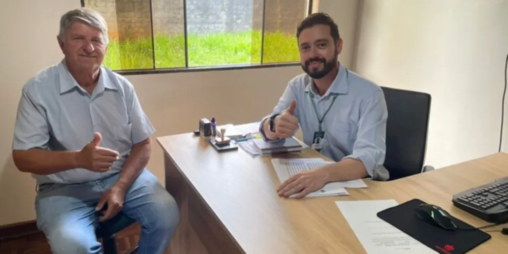 Vereador Orlei Costa visitou o responsácel pela pasta de habitação e regualização fundiária