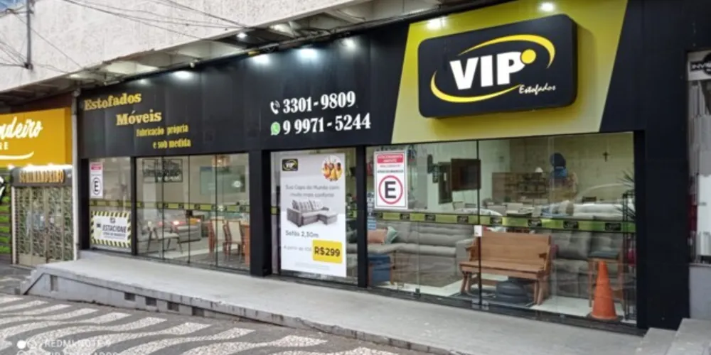 A loja Vip Estofados fica localizada na rua Balduíno Taques, em Ponta Grossa