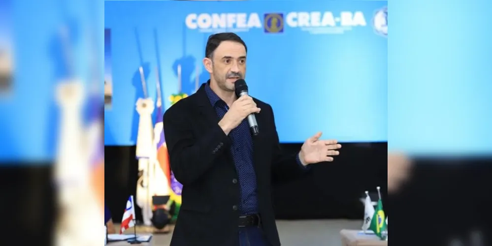 Sugestão de legenda:  Claudemir Marcos Prattes: "Uma das preocupações do Crea-PR é disponibilizar cursos atuais que atendam às demandas do mercado"