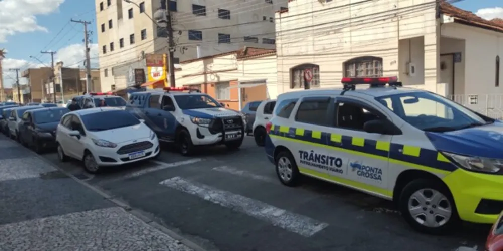 Guardas Municipais encontraram as mulheres em uma rua próxima do shopping