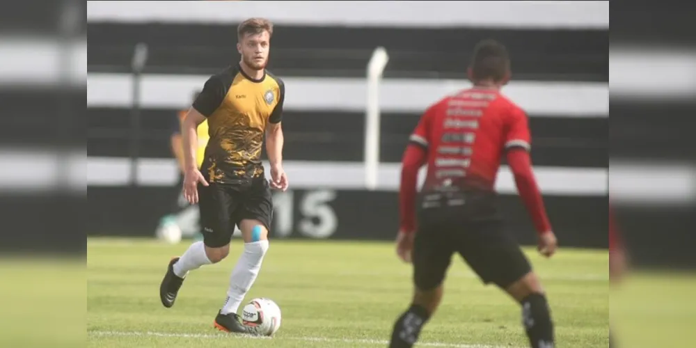 O zagueiro William Machado (foto), recuperado de lesão, participou da partida