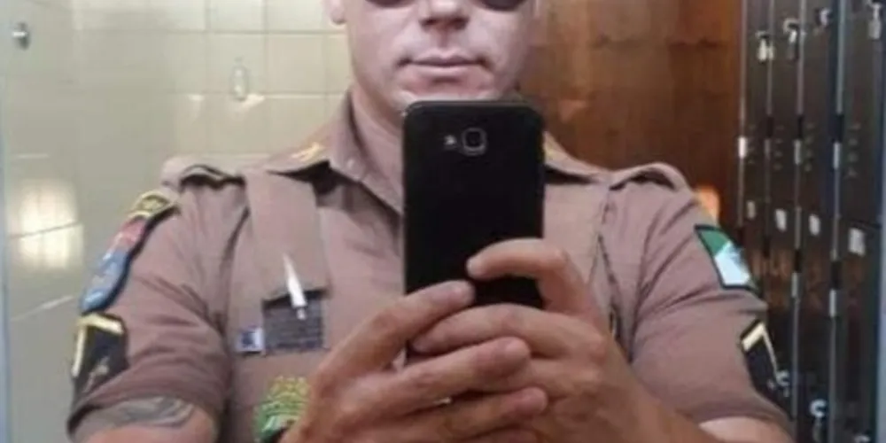 O Policial Militar continua preso à disposição da Justiça