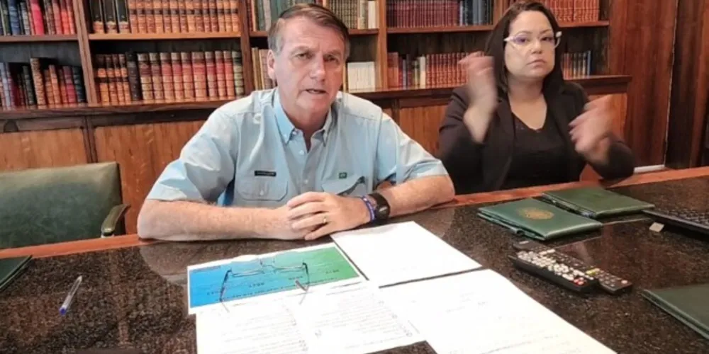Encerrando seu trabalho no Governo Federal, o atual presidente da República, Jair Messias Bolsonaro (PL), faz agora a prestação de contas à população. Confira a transmissão ao vivo no Portal aRede.