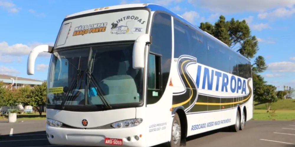 A estreia do ônibus foi feita com uma viagem ao Zoológico de Curitiba e ao Jardim Botânico