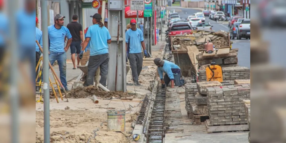 Gestão pede a compreensão de todos em relação aos transtornos causados pela obra