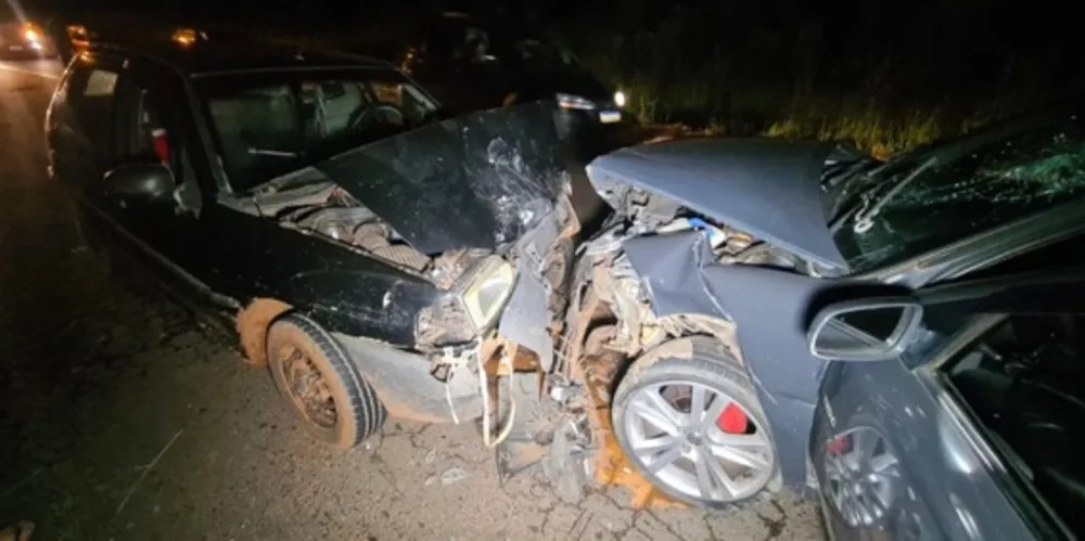 Motivo da batida seria a tentativa de ultrapassagem de um dos veículos