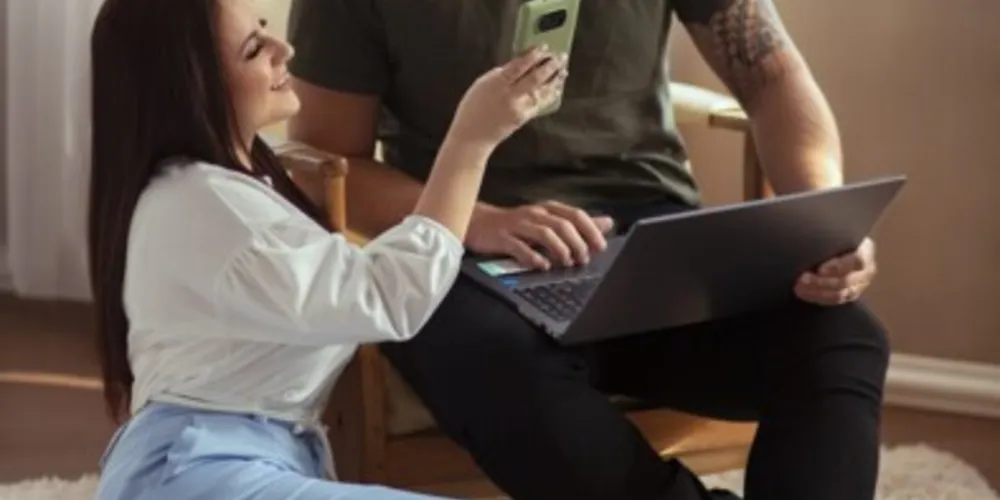 O casal Wesley Mainardes e Marcella Raphaellen Pereira empreendeu em 2022: ela migrou para ME e ele abriu um MEI