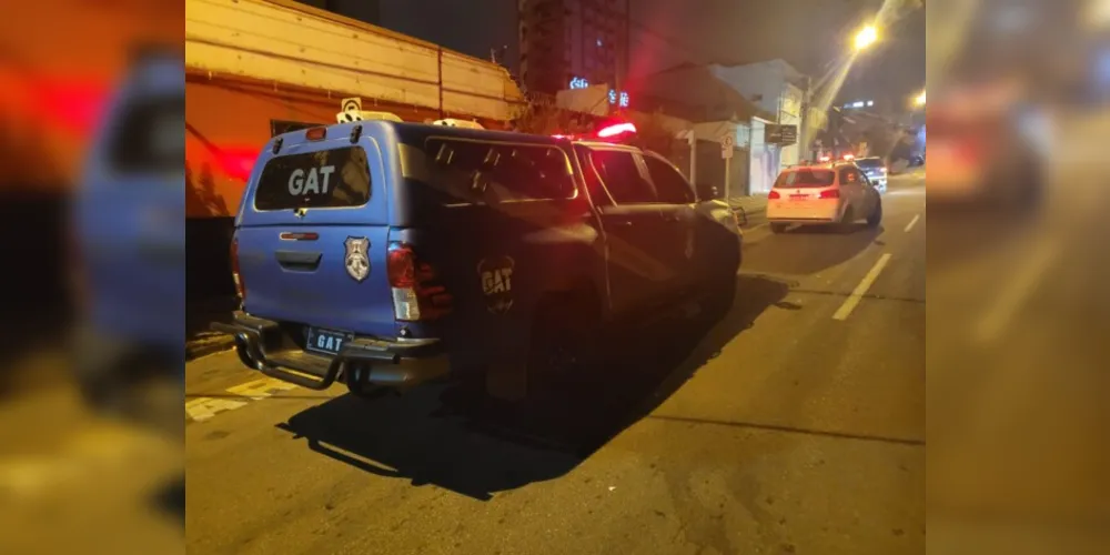 Acidente foi na esquina das ruas Barão do Cerro Azul e 'Avenida München'