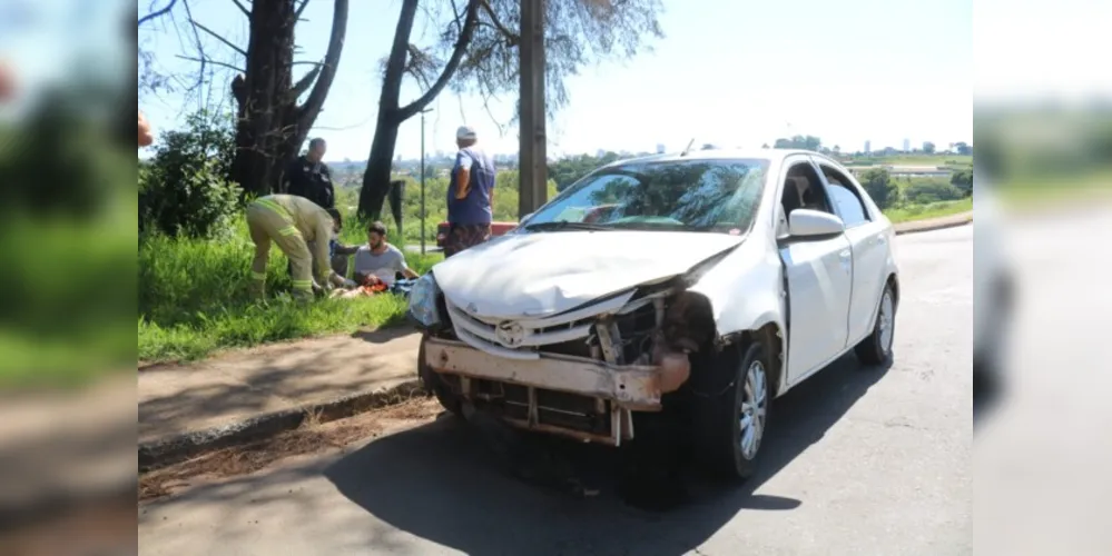 Segundo testemunhas, motorista do Etios não teria visto a moto