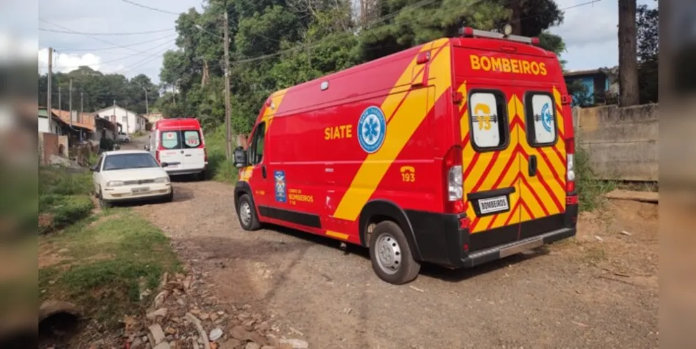 Equipes do Corpo de Bombeiros (Siate) e do Samu prestaram atendimento à ocorrência