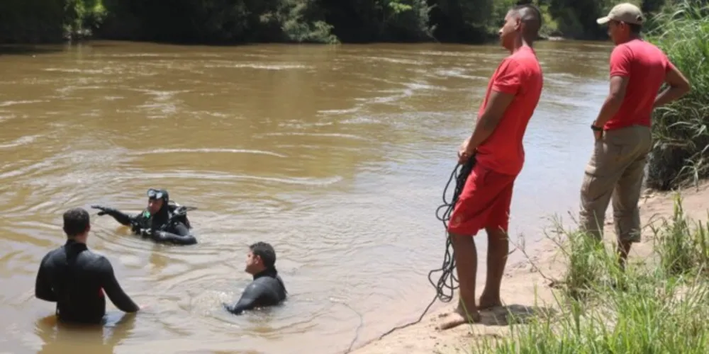 Buscas iniciaram na manhã de sábado