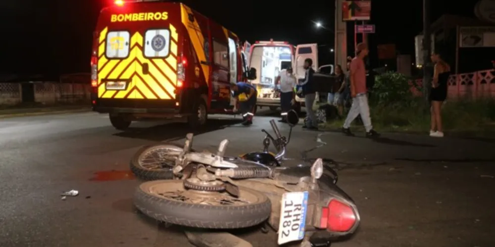 Motociclista seguia no sentido Uvaranas da avenida quando foi atingido