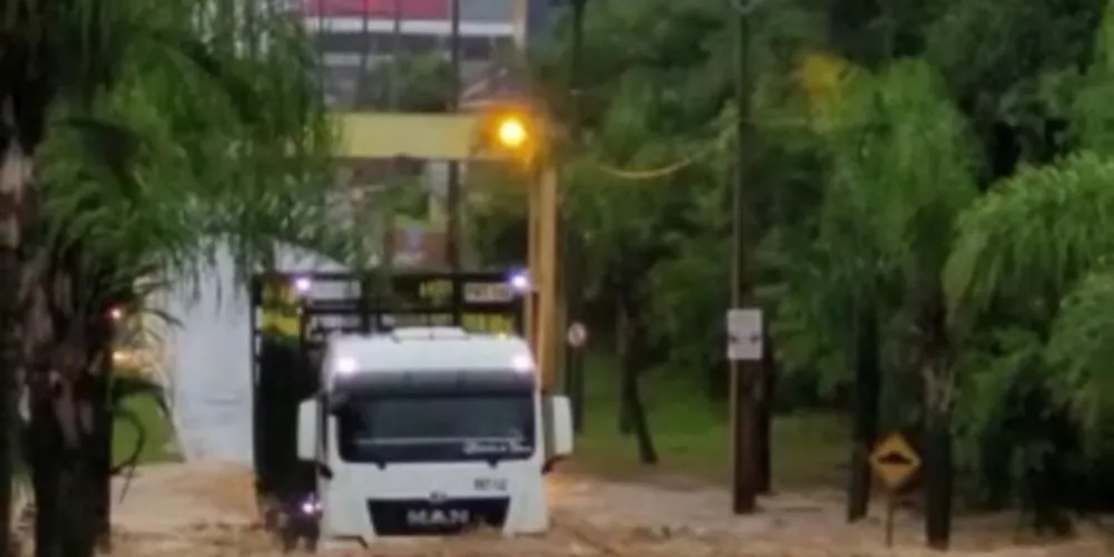 Tibagi registrou aproximadamente 200 milímetros de chuva nas últimas 24 horas