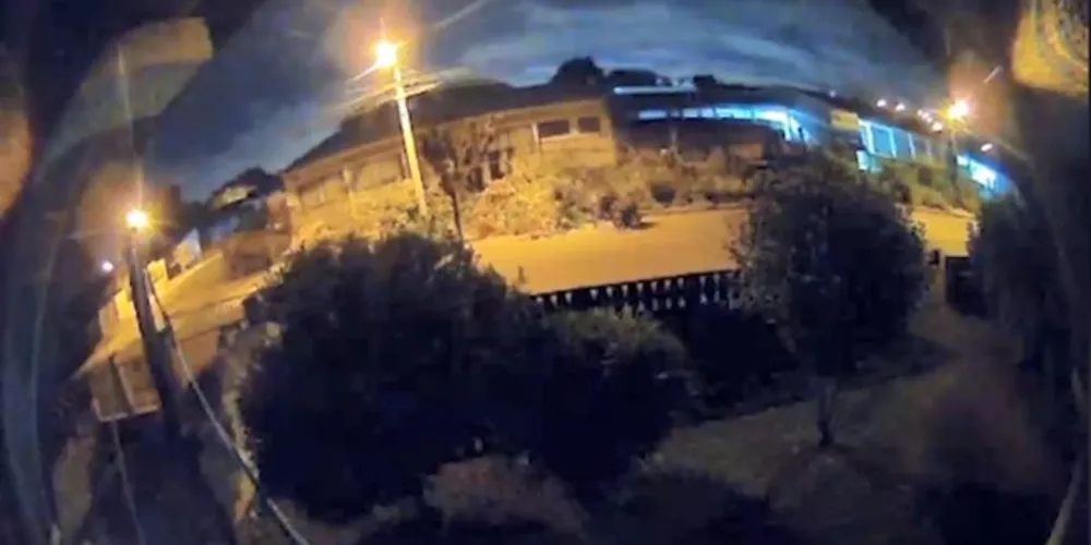 Caso foi na rua Furiel, na madrugada de sábado (18)