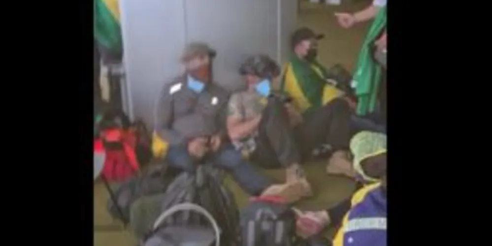 Ponta-grossenses participaram dos atos deste domingo (8), em Brasília