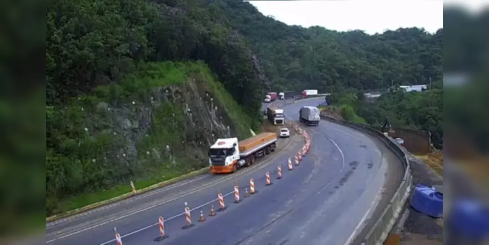 Concessionária fez a liberação parcial da pista nesta segunda