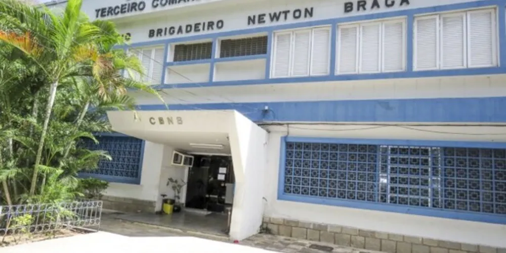 Professores acusados de assédio são demitidos de escola da Aeronáutica