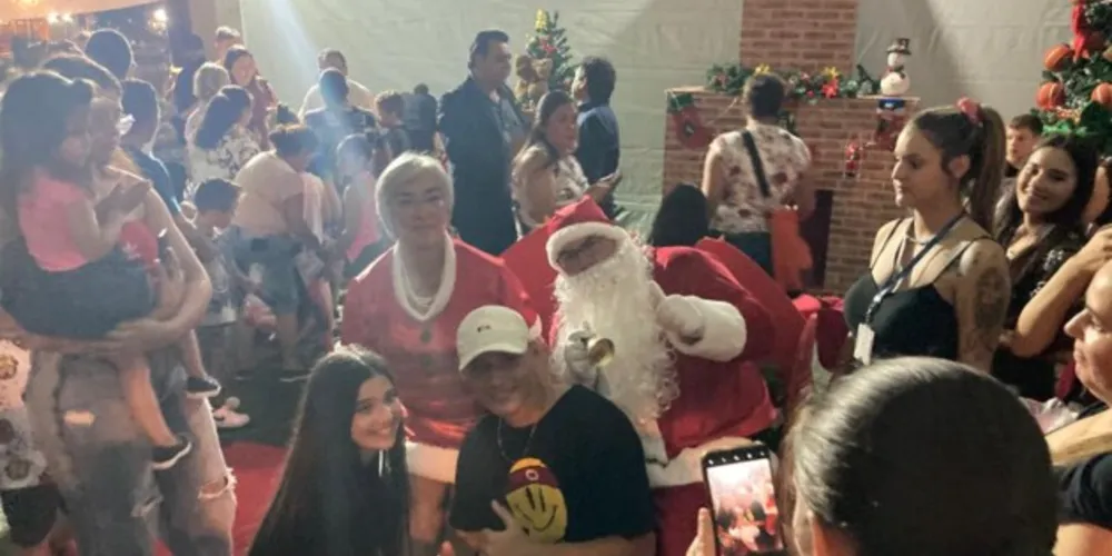 A “Casa do Papai Noel” vai funcionar na Estação Arte, em frente ao Terminal Central, até 23 de dezembro, das 18h às 22h.