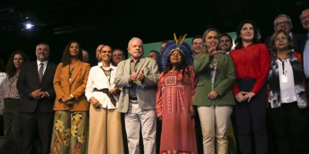 De um total de 37 pastas, 11 serão comandadas por mulheres