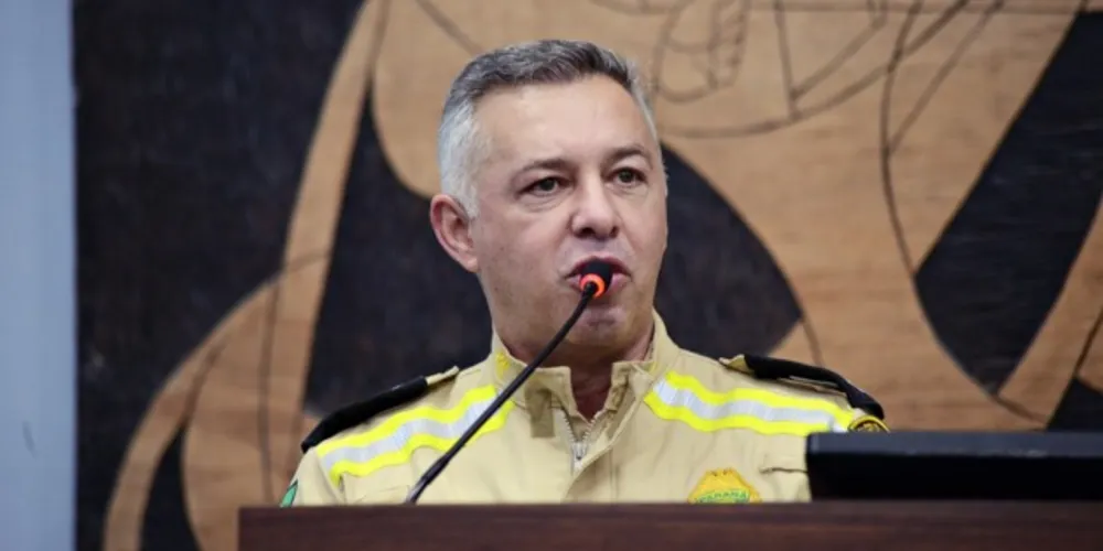 Tenente Coronel Carlos Alberto, comandante do 2º Grupamento de Bombeiros (GB) de Ponta Grossa.