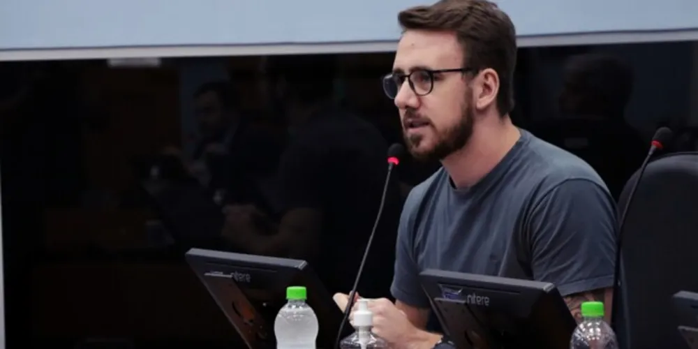 Vereador enviou ofício à Prefeitura pedindo explicações sobre medidas já adotadas na região. Caos no trânsito prejudica estudantes e moradores da região