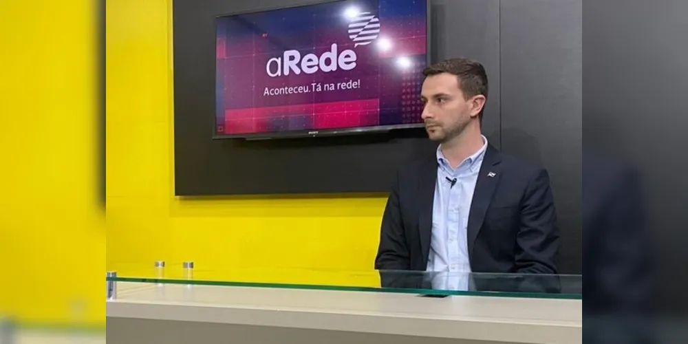 O secretário Henrique do Vale em entrevista ao Grupo aRede