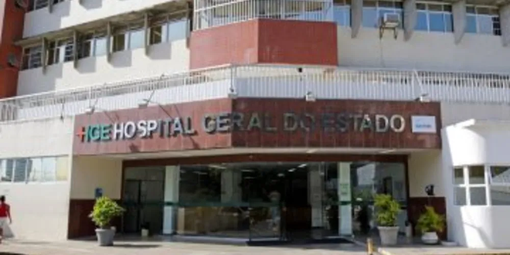 Acusado de furtar relógio, jovem é torturado e tem 30% do corpo queimado