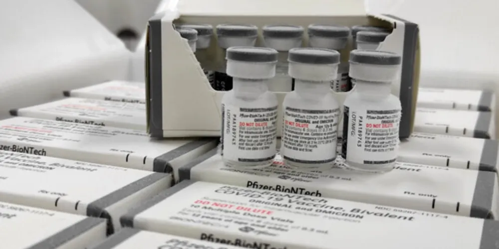 Chegam ao Paraná as primeiras doses de vacina bivalente contra a Covid-19