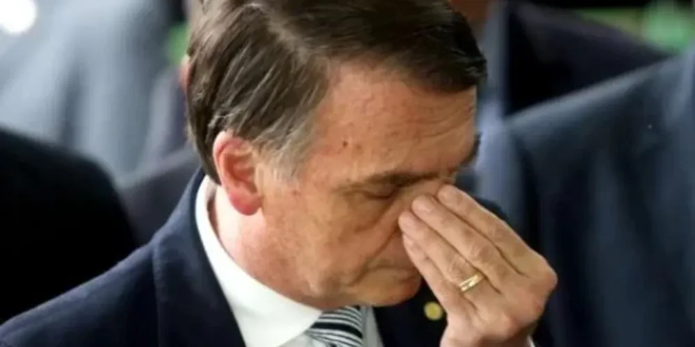 Ao longo de todo o governo, Jair Bolsonaro fez diversos saques em dinheiro vivo no cartão corporativo da Presidência da República