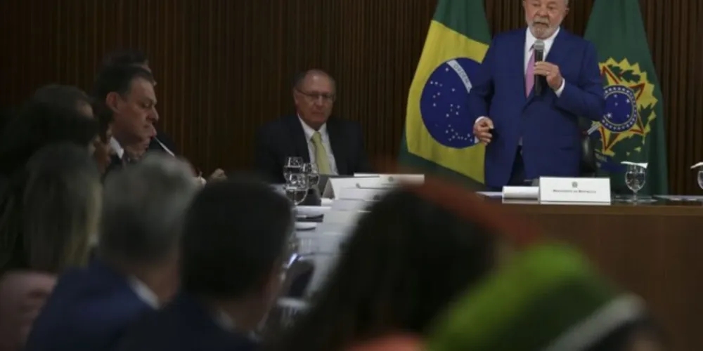 Reunião ministerial foi na manhã desta sexta, em Brasília